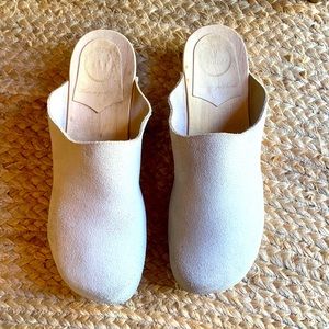 No. 6 Contour Clog in Chalk